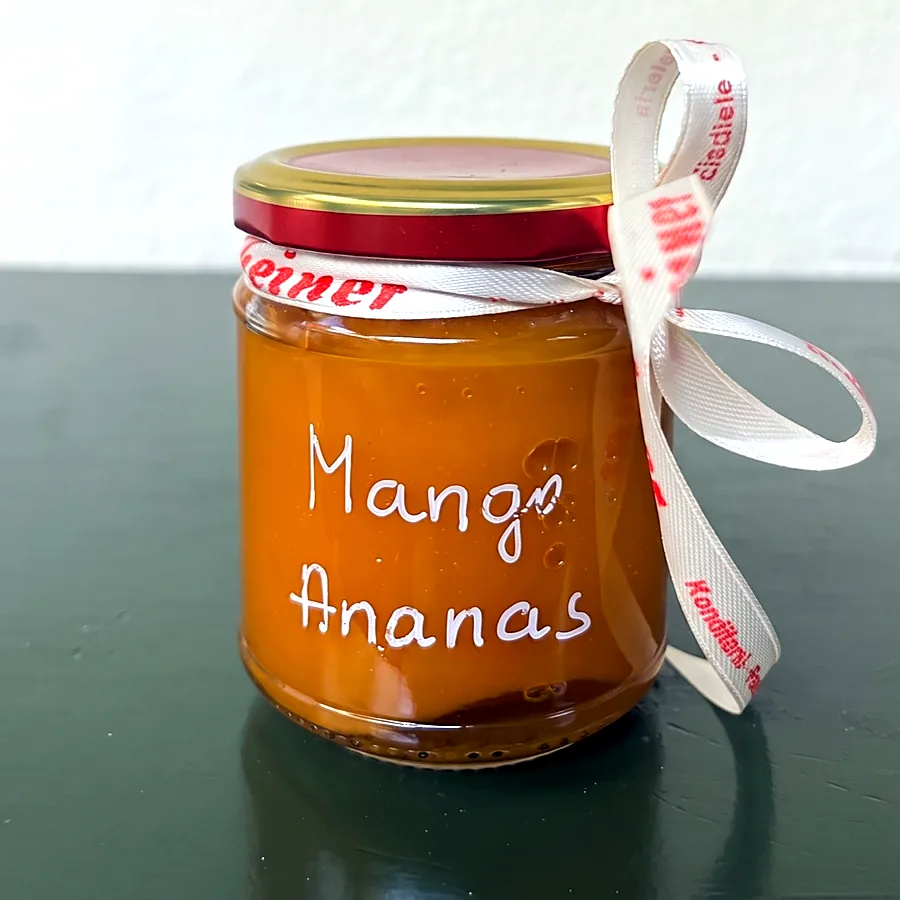 Mango-Ananas