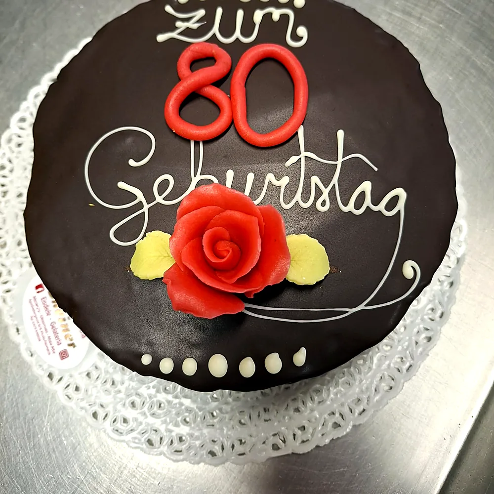 Schokoladentorte mit Marzipanrose zum 80. Geburtstag
